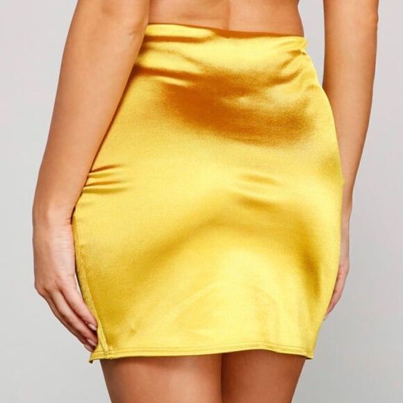 NWT Windsor formal Enchanting Timeless Beauty Wrap Mini Skirt Gold Size S - Picture 2 of 8